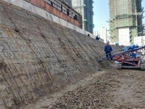 二道建筑边坡支护
